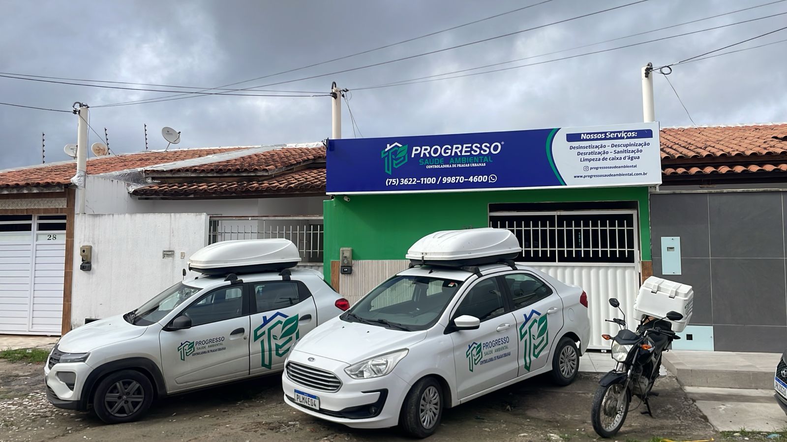 Sede e veículos da Progresso Saúde Ambiental